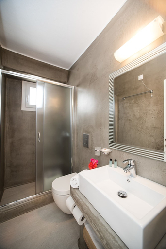 Bathroom 4, Spanelis Hotel, South Aegean