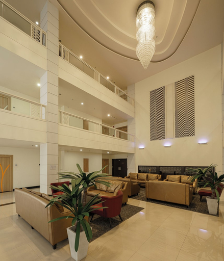 Others 4, Jolly Suites Petkasem, Krathum Baen