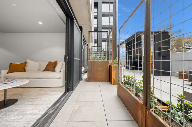 Living room 2, Sophisticated Inner-city 2-bed With Outdoor Dining, Canberra