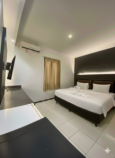 Bedroom 2, Grand Charis Hotel Tulungagung, Tulungagung