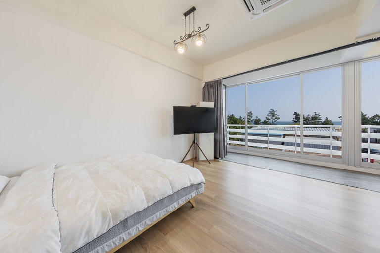 Bedroom 4, Goseong Mung Stay, Goseong
