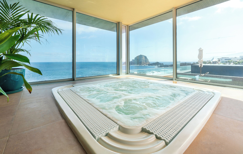 Sport & Beauty 3, Aqua Natura Madeira Hotel, Porto Moniz