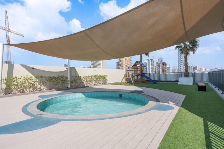 Room 5, Sleek Studio in The Ivy Tower JVT, Dubai