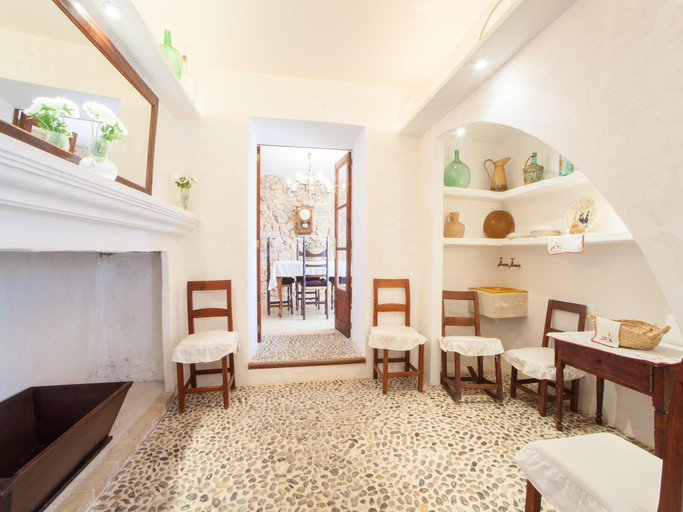 Others 5, Son GorriO - Villa With Private Pool. Free Wifi, Baleares