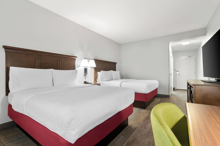 Bedroom 3, Hampton Inn & Suites Hartsville, Darlington