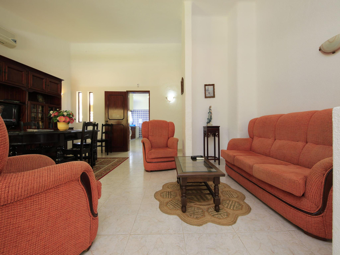 4, Portuguese Rustic Style Villa With Private Pool, Loulé