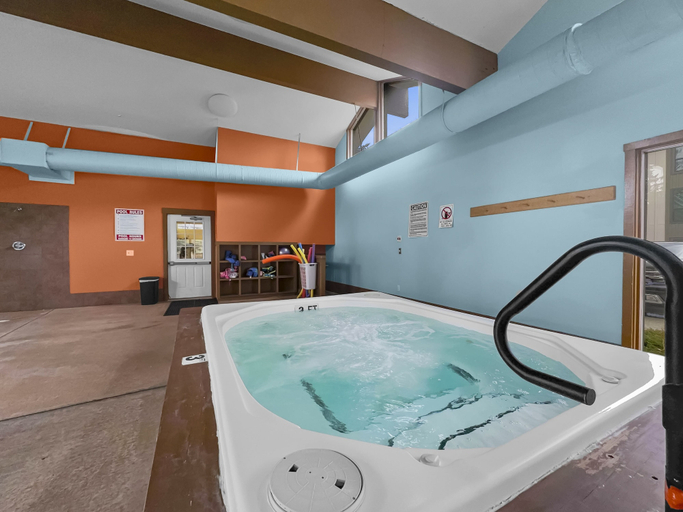 Interior 3, A106 Lake Cliffe 2 Bedroom Condo, Summit