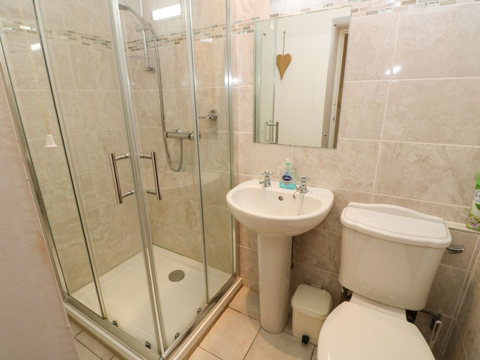 Bathroom, The Retreat, Isle of Wight