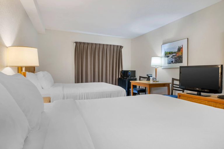 Bedroom 4, Rodeway Inn, Saint John