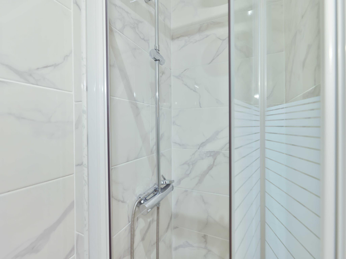 Bathroom 2, Modern deluxe studio in the heart of Paris, Paris