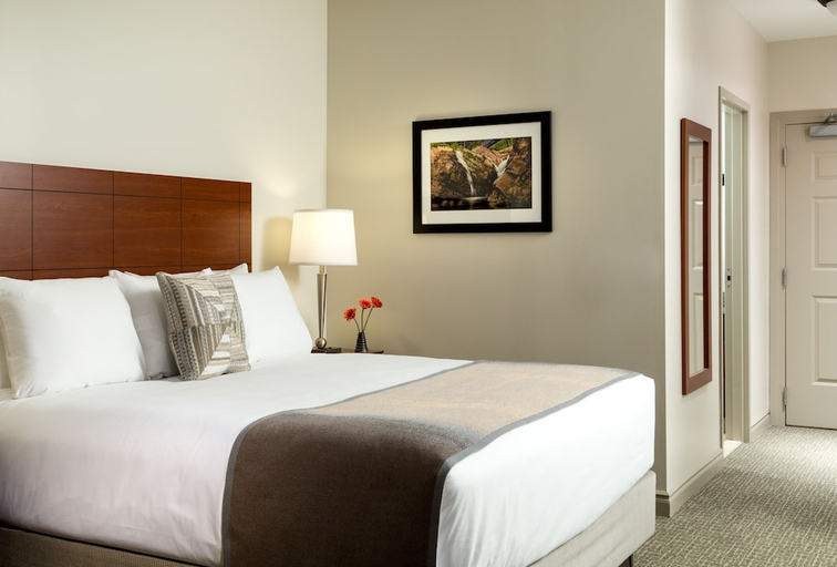 Bedroom 3, Hotel Anthracite, Lackawanna