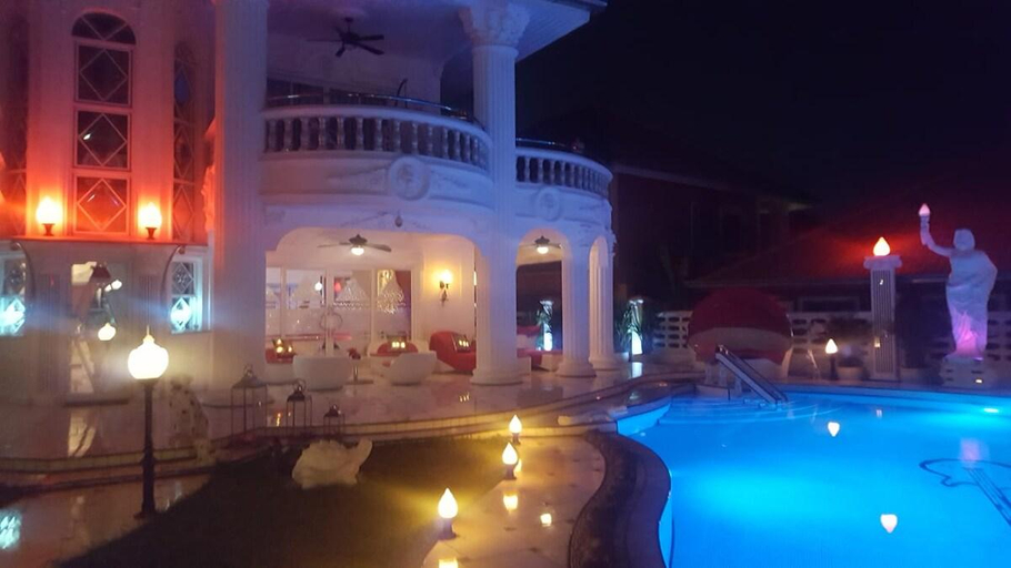 Sport & Beauty 2, EMPIRELAND Luxury Pool Villa Pattaya WalkingStreet, Pattaya