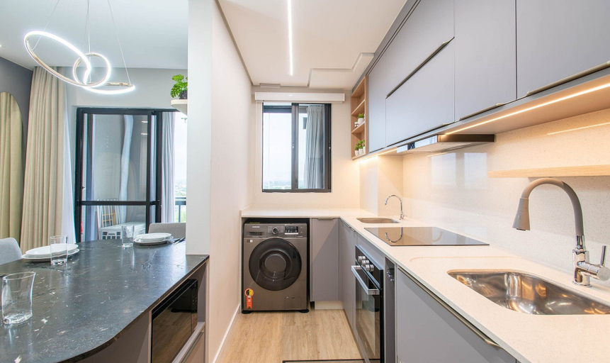 Private kitchen 3, Fully Equipped Apartments in a Building With a Pool, 400m From Picarras Beach - Bacs, Piçarras