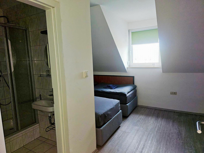 Bedroom 3, Hotel Sonnenschein, Elbe-Elster