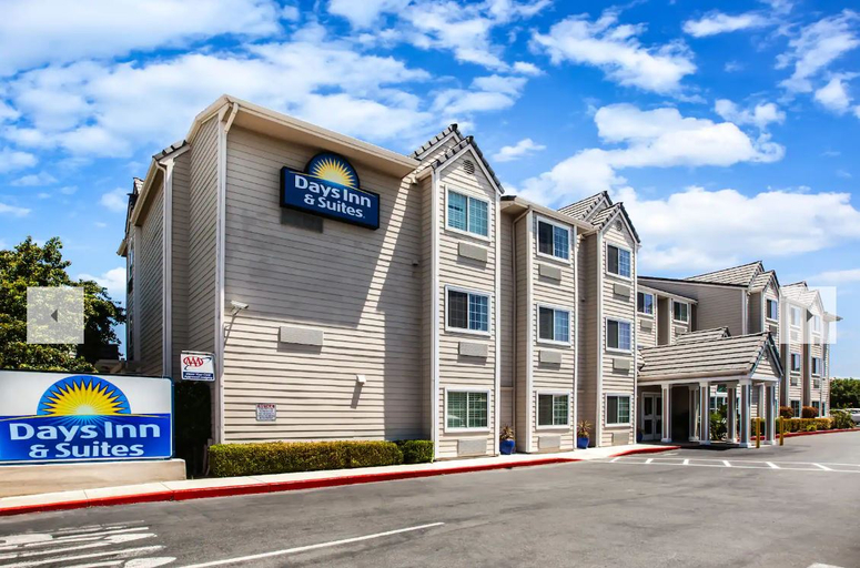 Exterior & Views 2, Days Inn & Suites by Wyndham Antioch, Contra Costa
