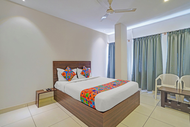 Room 2, Fabexpress Urban Inn, Bangalore