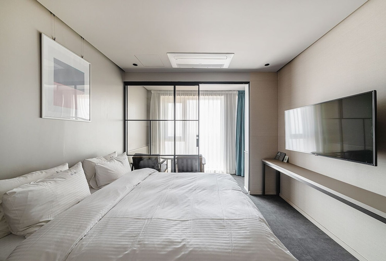 Bedroom 2, Day Nice Hotel, Boryeong