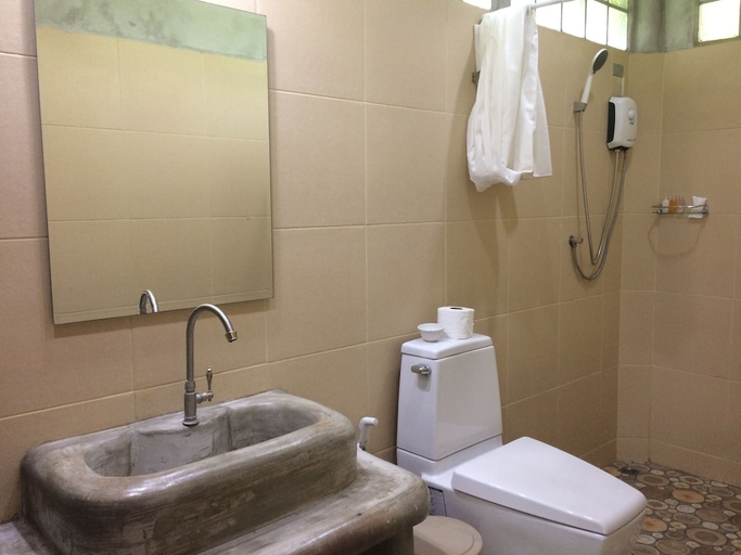 Bathroom 3, Tuaprodhome, Thai Mueang