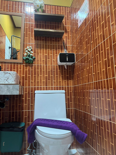 Bathroom 5, The View Hostel, Mueang Krabi
