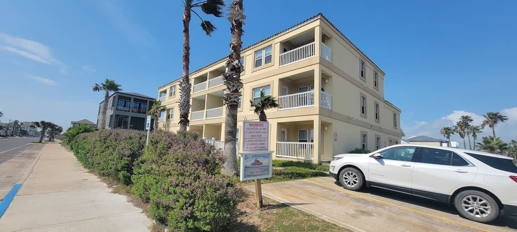 Exterior 3, Cora Lee Beachview 2 Bedroom Condo, Cameron