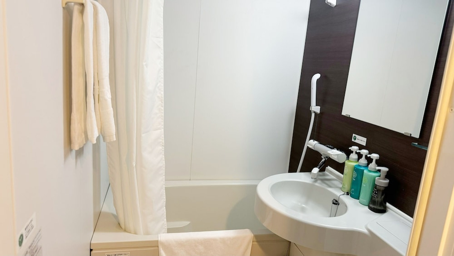 Bathroom 4, Hotel Route-inn Hitachinaka, Hitachinaka