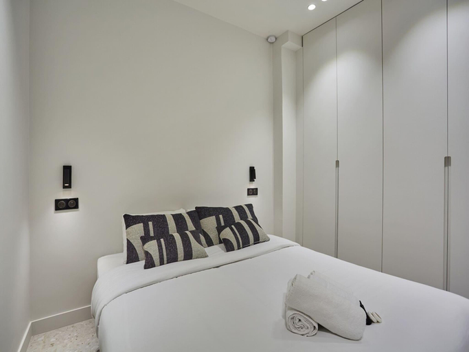 Bedroom 3, Superb new Apartment Sacre Coeur Montmartre, Paris