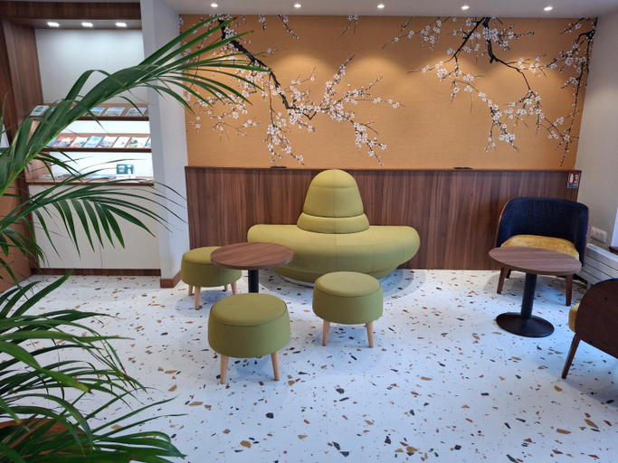 Public Area 2, Logis REX HOTEL Lorient, Morbihan