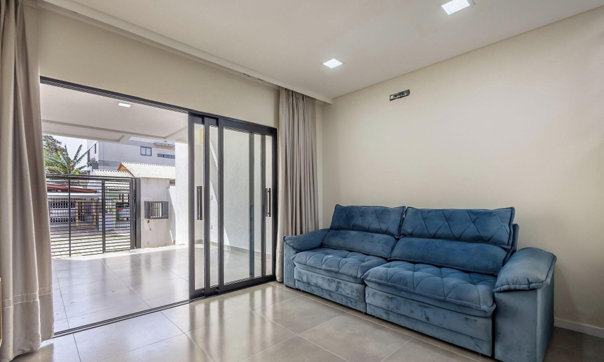 Living area, House w/ Barbecue 500 m From the Beach Cge0003, Piçarras