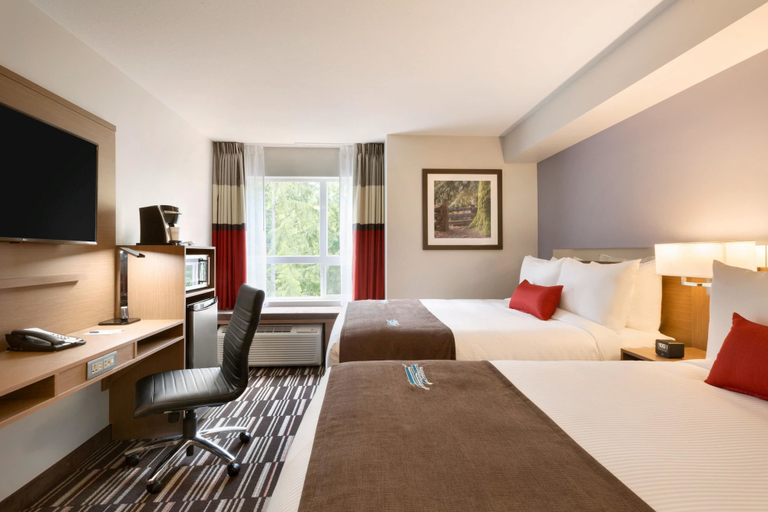 Bedroom 2, Microtel Inn & Suites by Wyndham Oyster Bay, Cowichan Valley