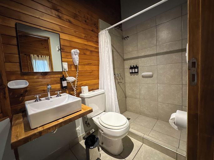 Bathroom 4, Pioneros Suites by Grupo Tierra Gaucha, Bariloche