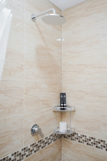 Bathroom 4, Elegant Studio Apartment At High Floor B Residence, Tangerang Selatan