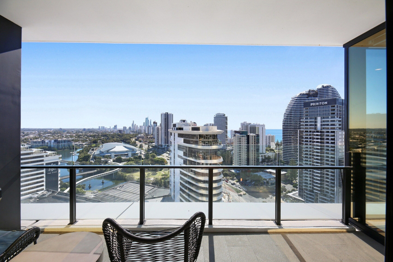 Exterior 2, Elegant 2-bed Broadbeach Hotel With Ocean View, Gold Coast