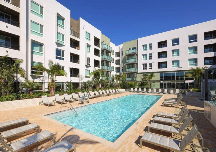 Room 4, Elegant Escape 10 Min From Disneyland With Pool GYM, Orange