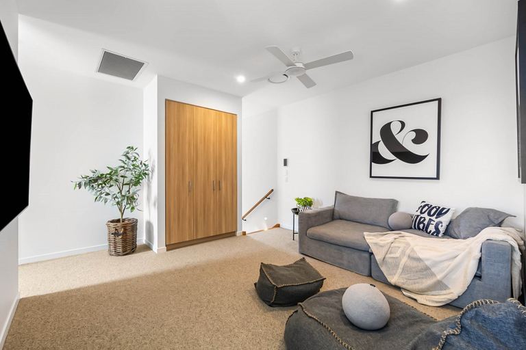 Living area 4, Bokarina 3-bed Stunning Home, Steps From Beach, Caloundra - Kawana