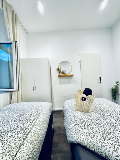 Room 5, Modern Studio Near LK Klosterneuburg, Wien Umgebung