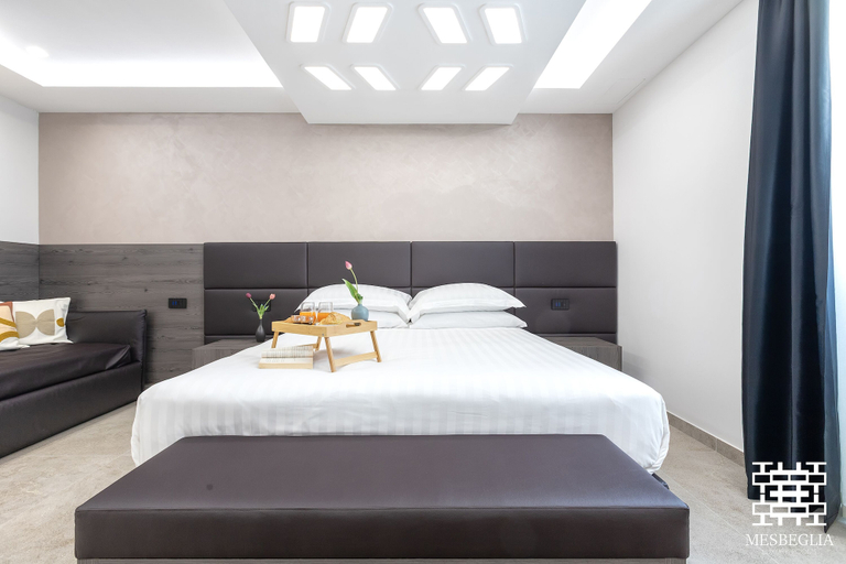 Room 3, MESBEGLIA LUXURY ROOMS, Sassari