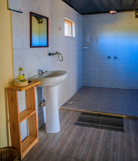 Bathroom 4, Endeem Mara Resort, Narok West