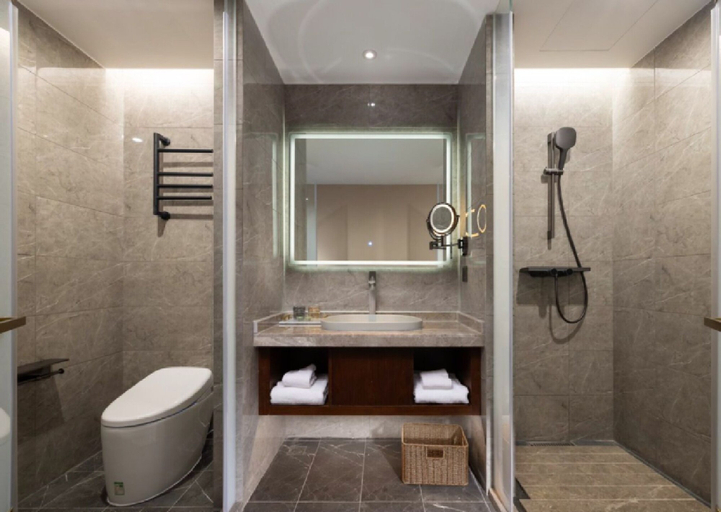 Bathroom 4, Nostalgia S Hotel(Shanghai Railway Station ), Shanghai