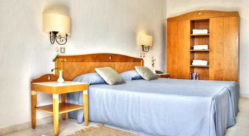Bedroom 3, Hotel Calypso