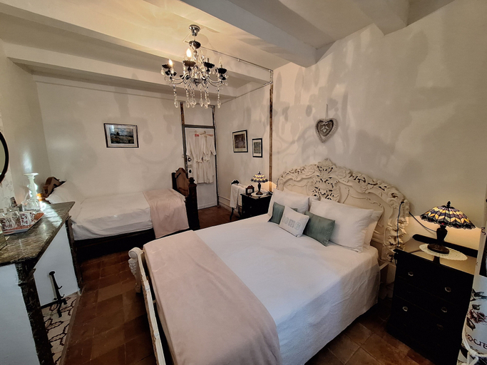 Bedroom 3, Maison du Coquelicot, Aude