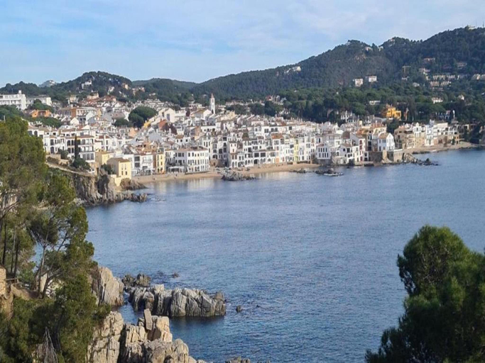 3, Apartment in Calella with Waterfront Views, Girona