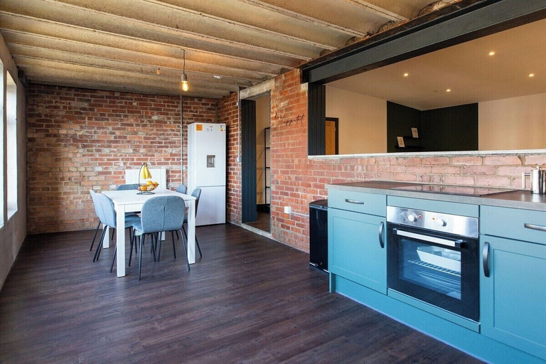 Exterior 5, Luxury 2 Bedroom & 2 Bathroom Central Flat, Swansea