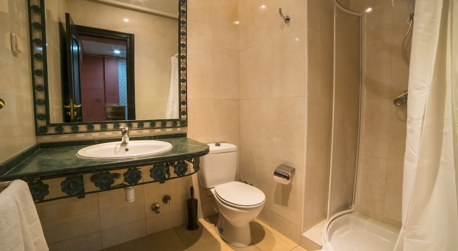Bathroom 4, Mogador Menzah, Marrakech