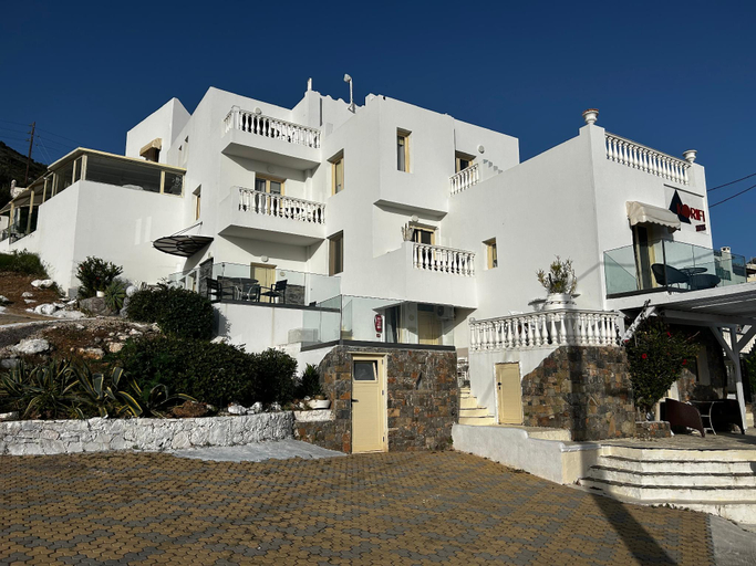 Exterior & Views 2, Entire Villa Full View 3 Bedrooms 3 Bathrooms 3 Kitchens, Crete