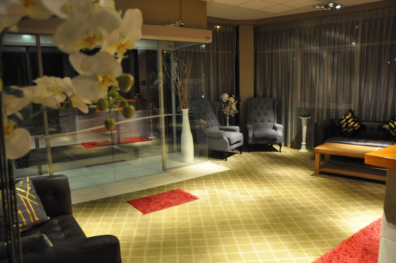 Public Area 3, Ocean Breeze Hotel, Waitakere