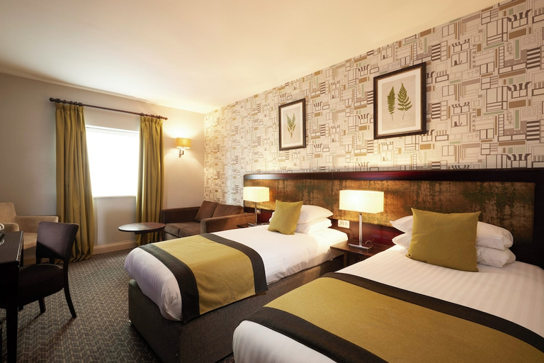 Others 3, Stamford Bridge Hotel London, London