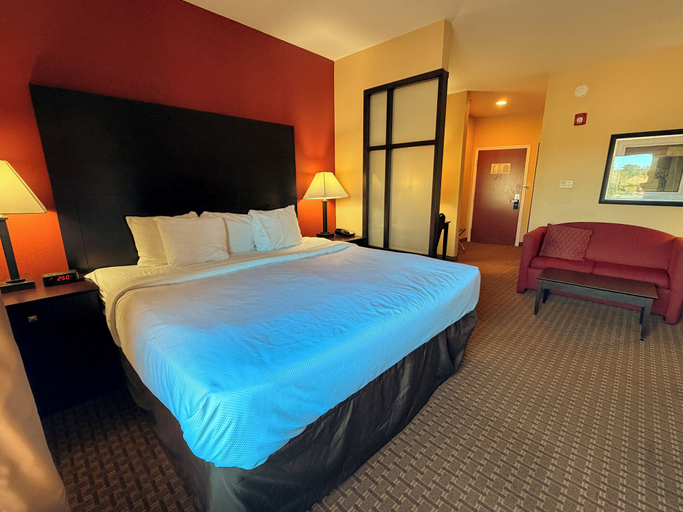 Bedroom 4, Sunsera Boutique Suites, Glynn