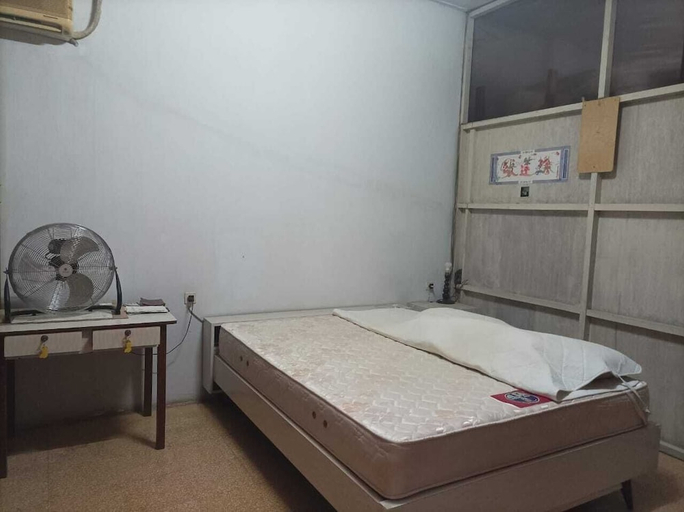 Bedroom, Homestay can PartTime Job with us Visa, Makassar