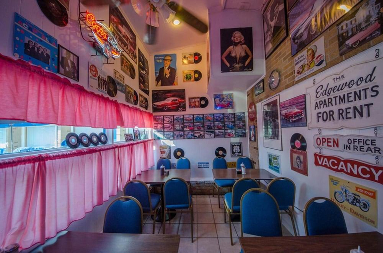 Food & Drinks 5, Tangiers Motel, Cape May