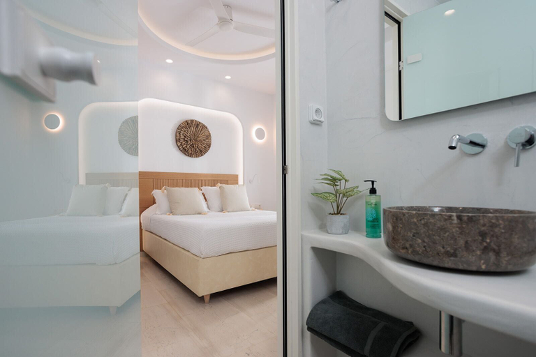 Bathroom 5, Margo Studios, South Aegean